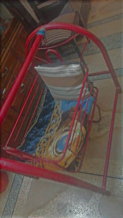 BABY CRADLE FOR FREE ( negotiableprice)