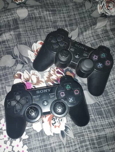 Play Station Controllers  Qty-02