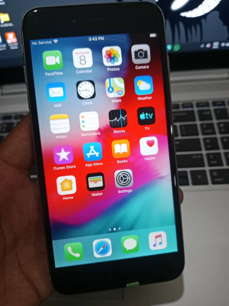 Apple iPhone 6 Plus 5