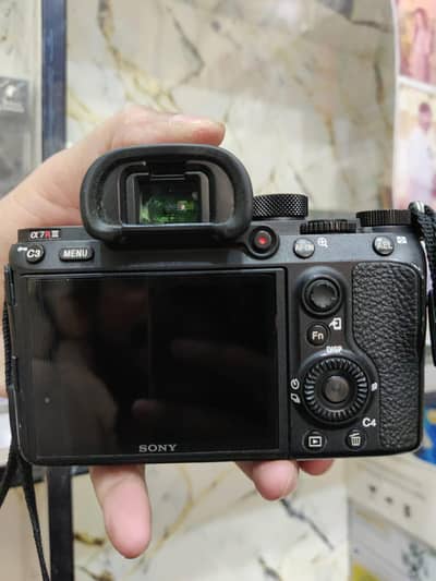 sony a7Riii 10/10