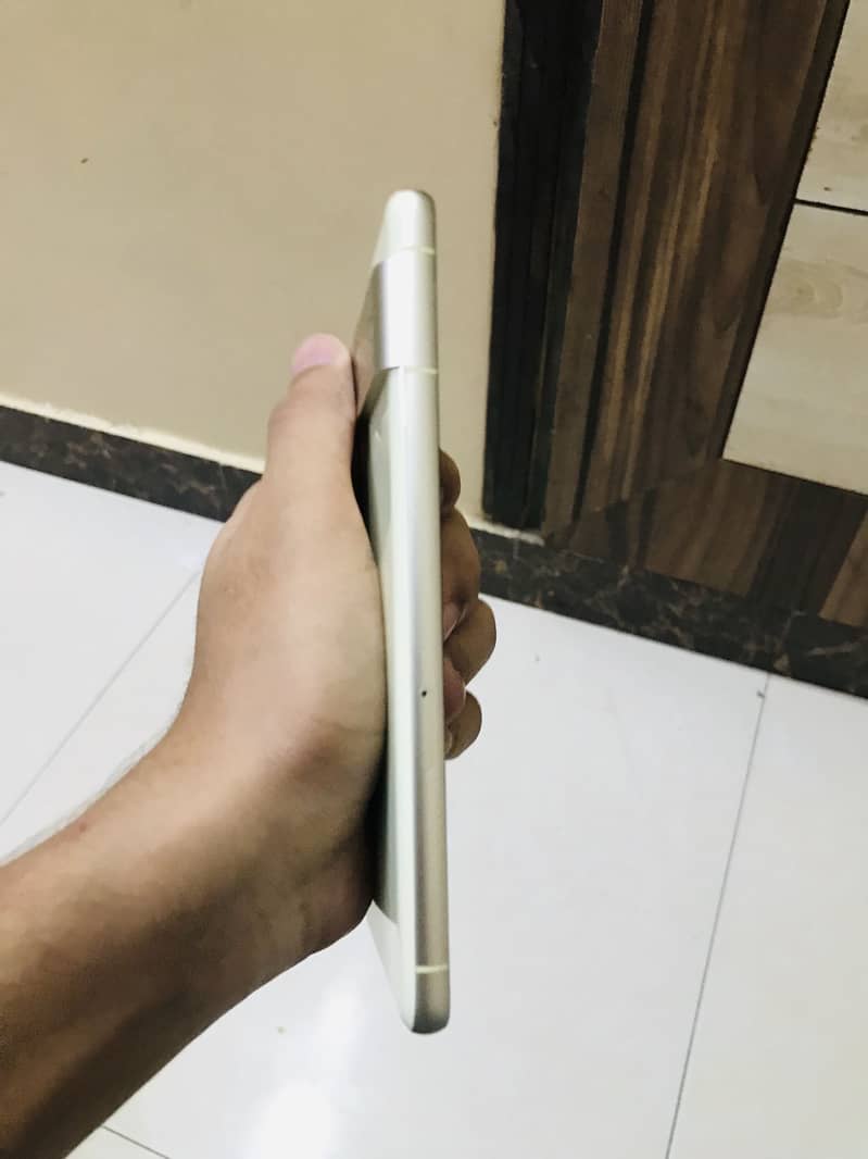 Google Pixel 7 4