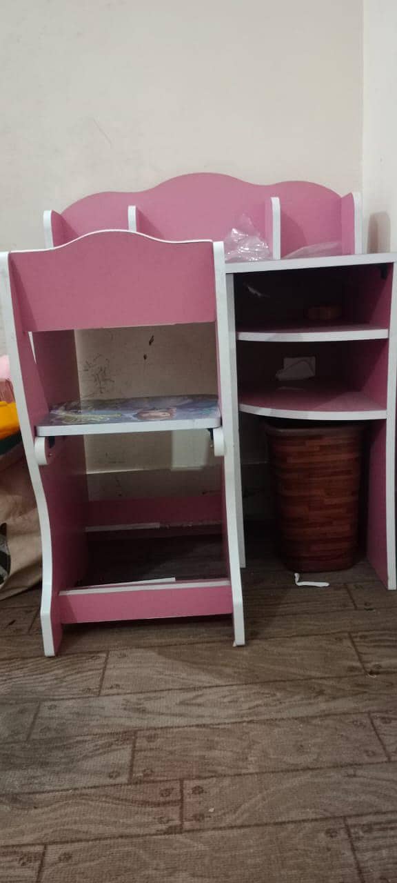 study table 0