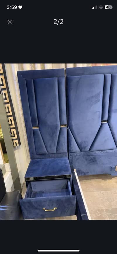 Bed and two side tables