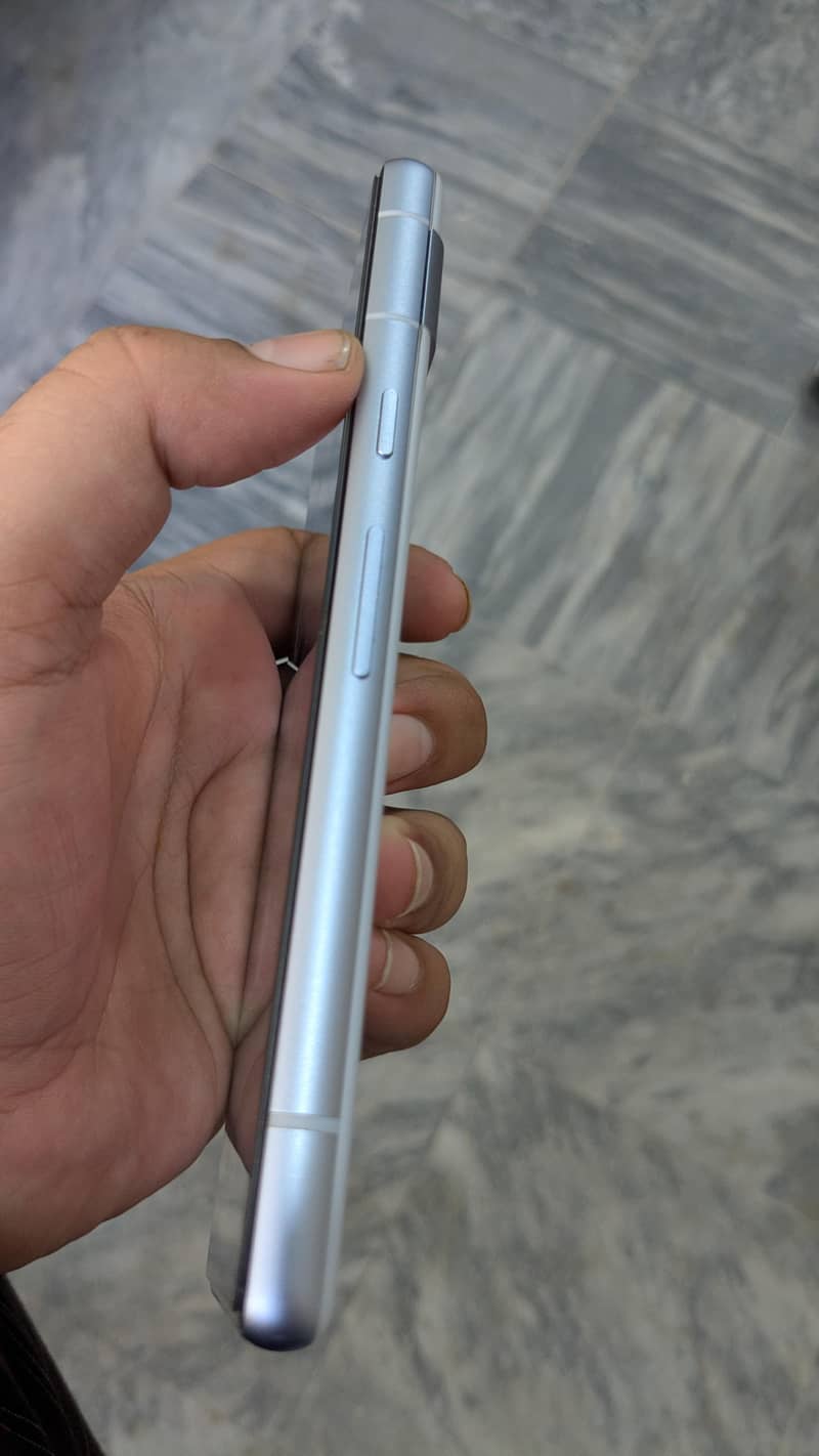 Google Pixel 7a 3