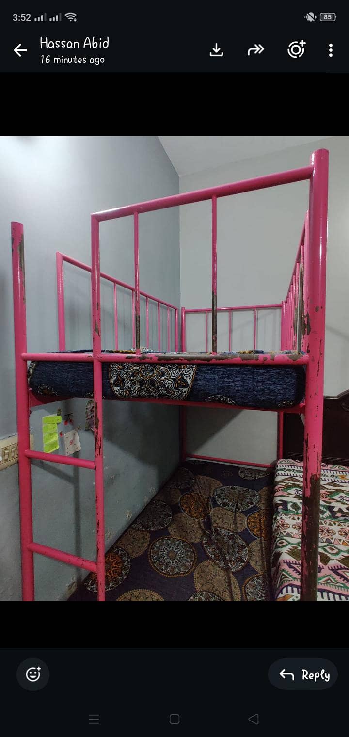 queen bed 1