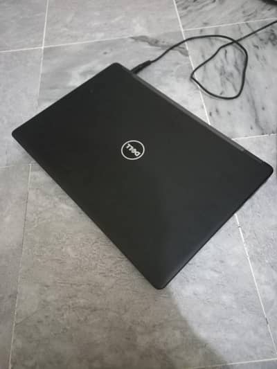 Dell touch screen latitude 5480 core i5 7th gen