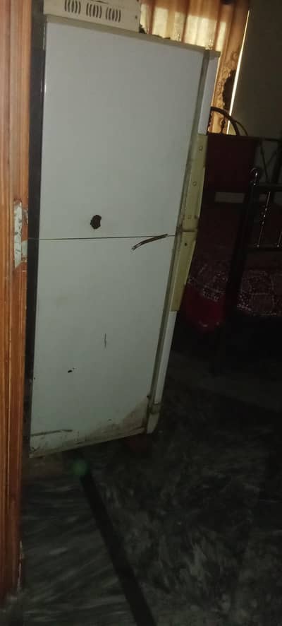 double door frige normal halat mein