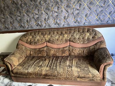 Excellent Condition Sofa Set for Sale (3+1+1)
