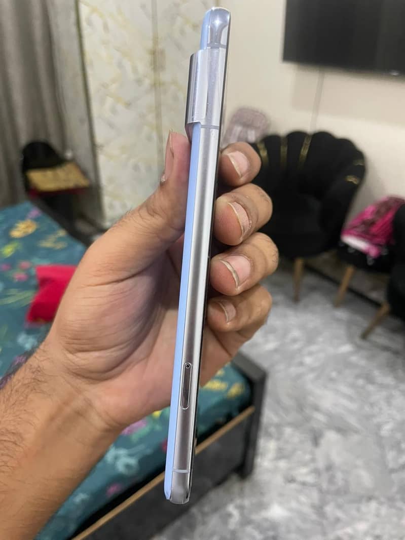 Google Pixel 8 Pro 4
