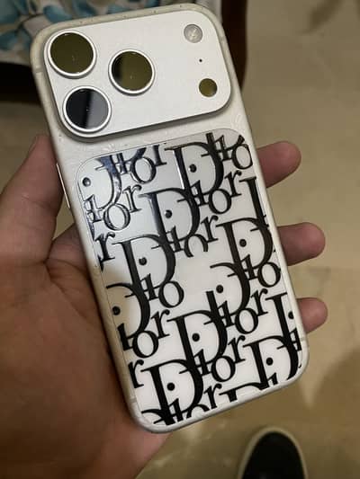 Apple iPhone 17 Pro jv