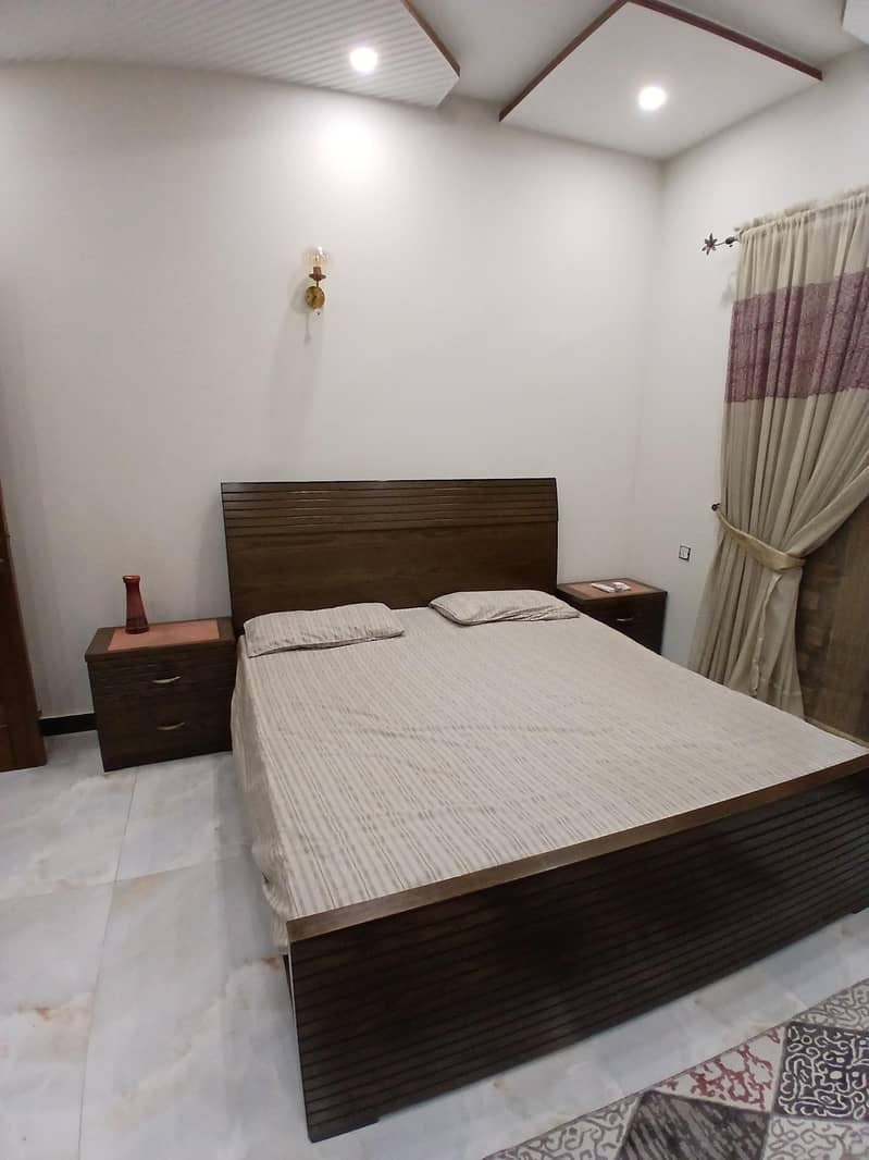 Queen Size Bed 2