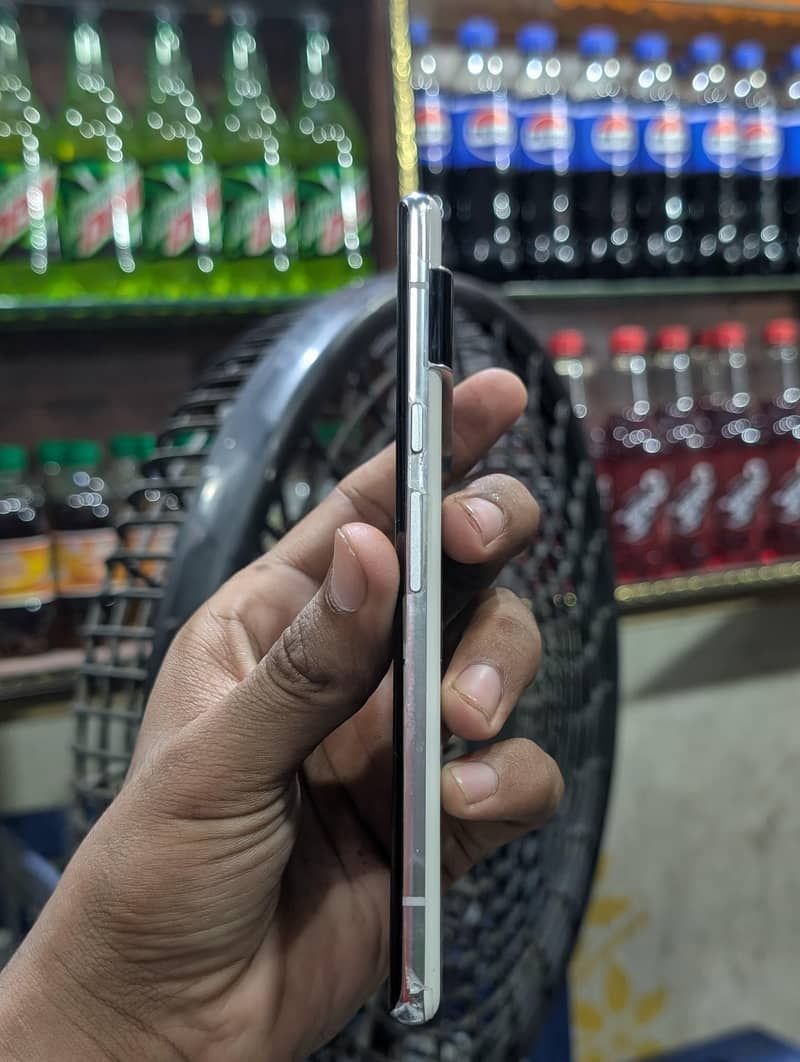 Google Pixel 6 Pro 4