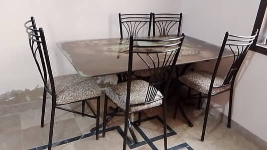 Dinning Table With 5 Chairs