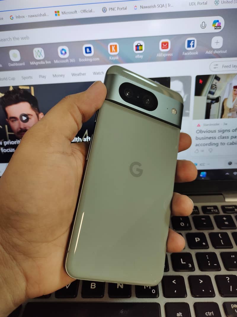 Google Pixel 8 0