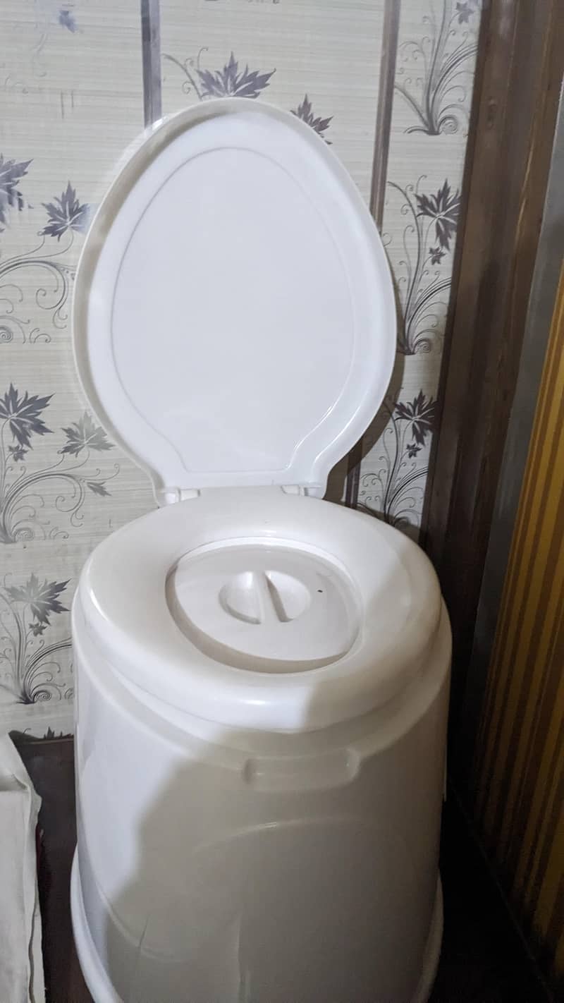 Plastic Commode 1