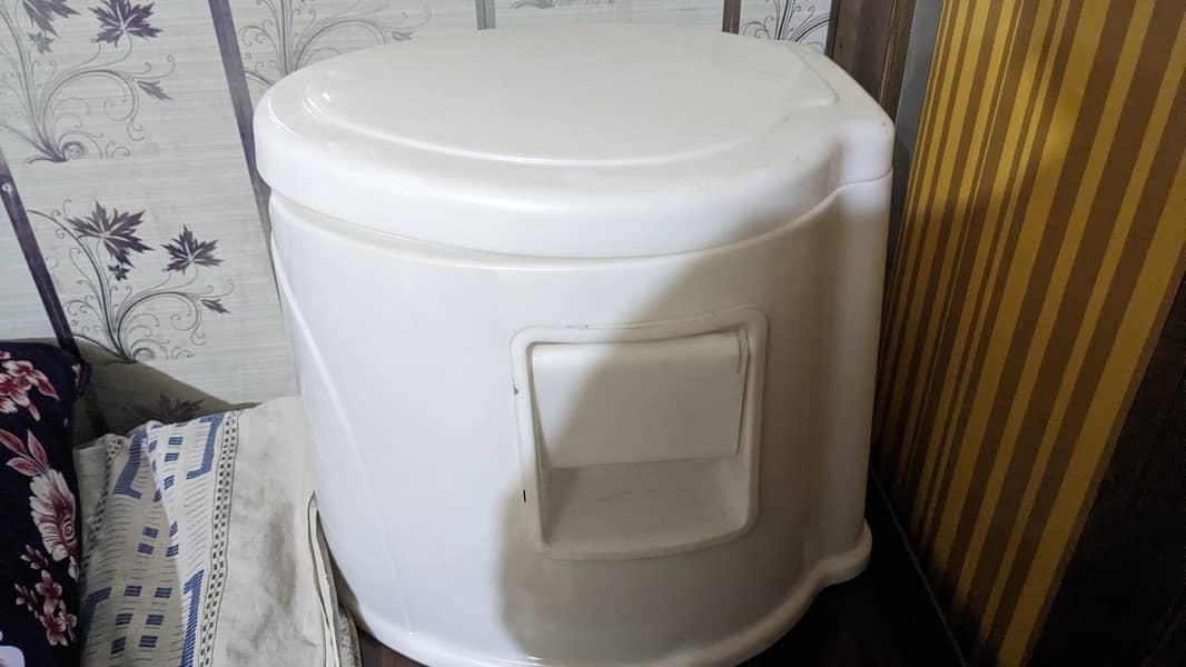 Plastic Commode 6