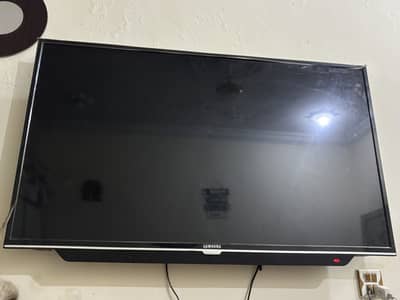 Samsumg 55 inches LED with device
