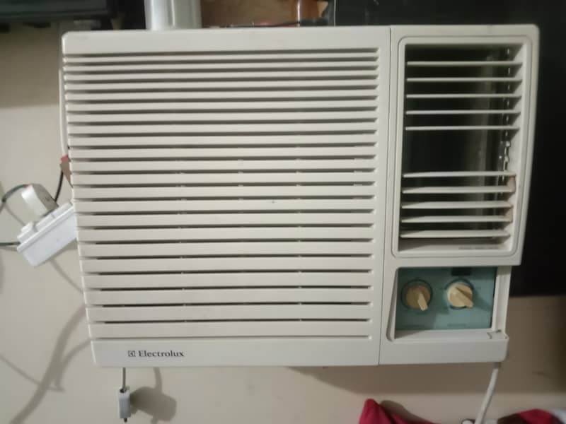 window ac 2