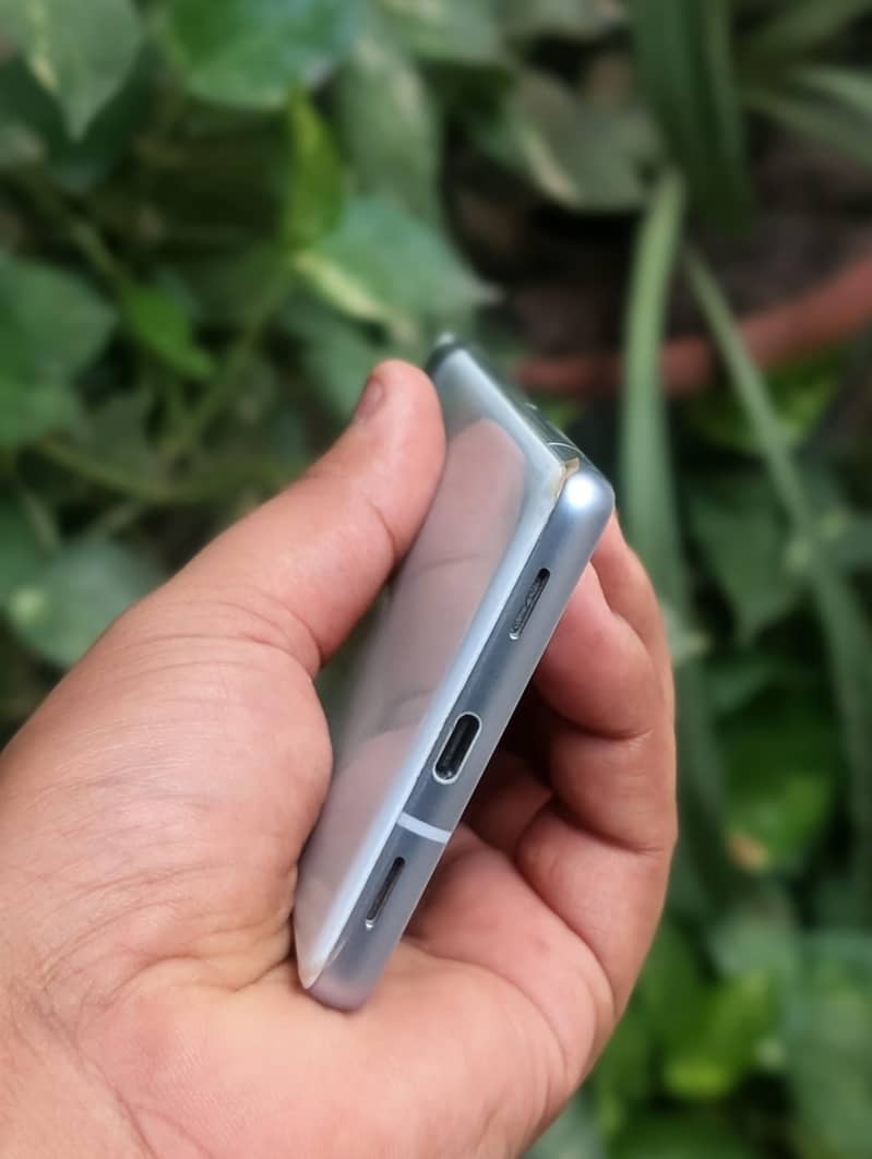 Google Pixel 7a 5