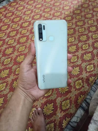 Vivo Y30 with box