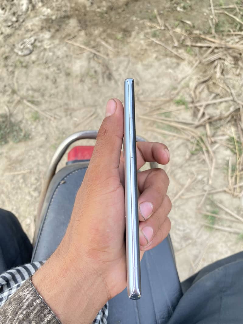 One plus 9 pro 5