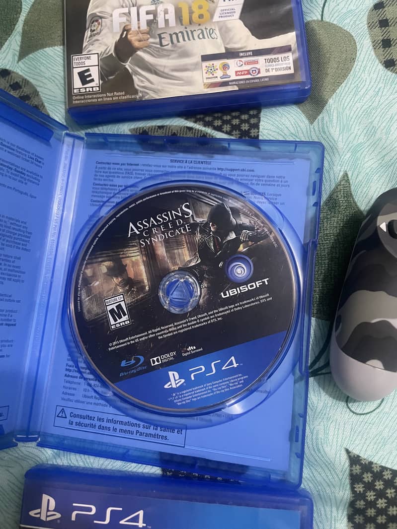 3 PS4 Games + Controller Bundle 5