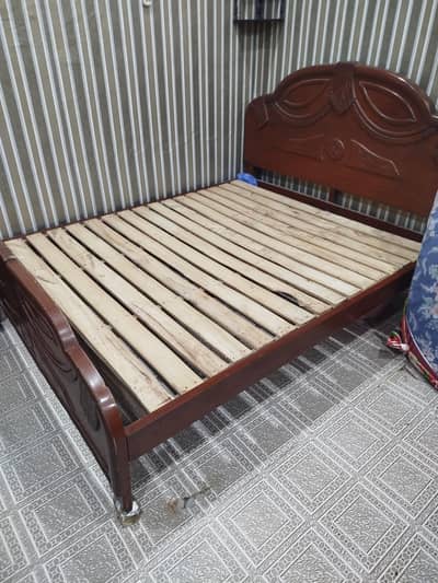 Bed & Side Table