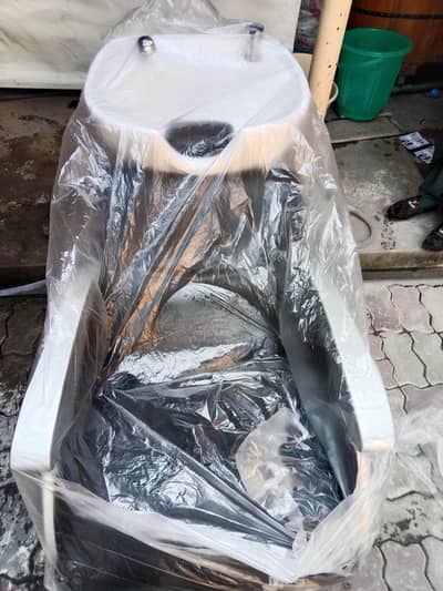 two hair cating chair and one wash unit