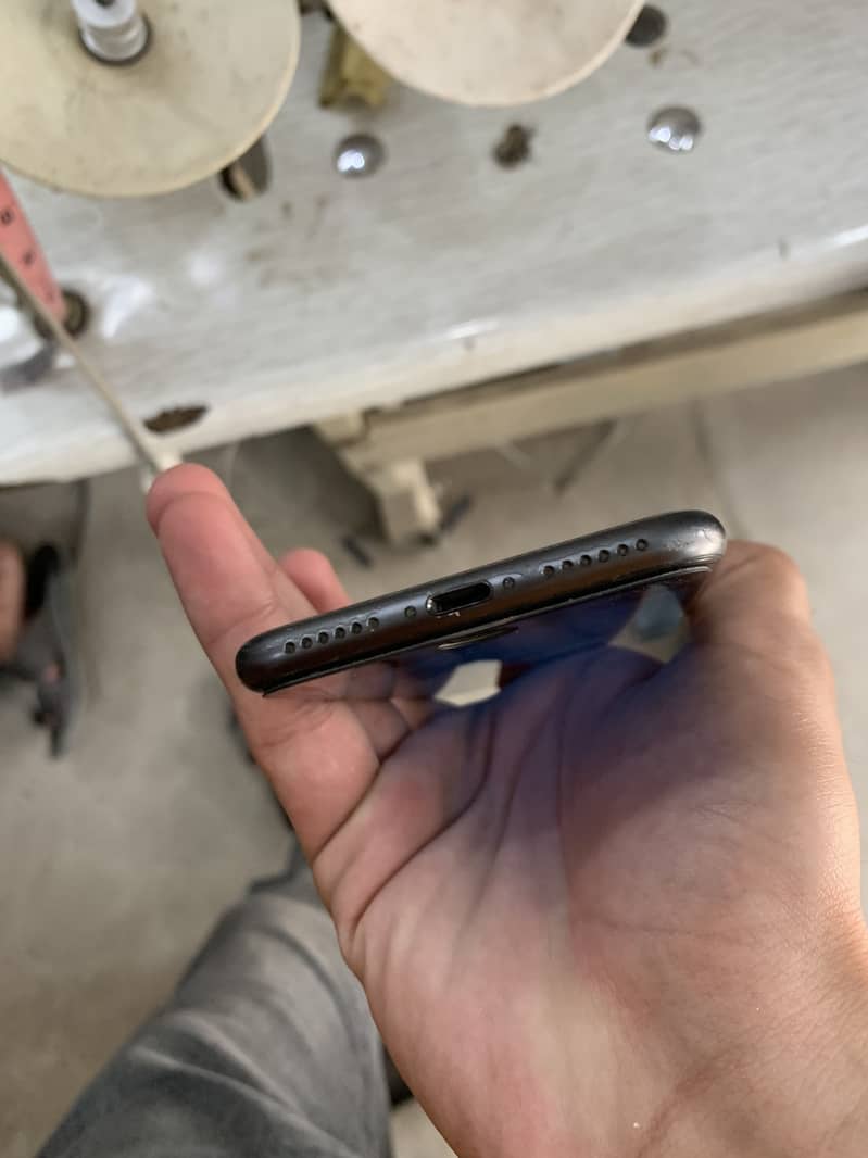 Apple iPhone 8 0