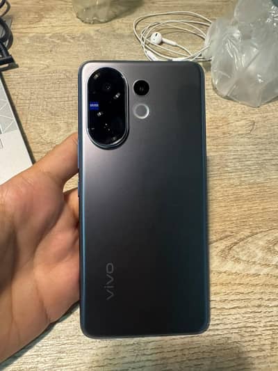 Vivo V60