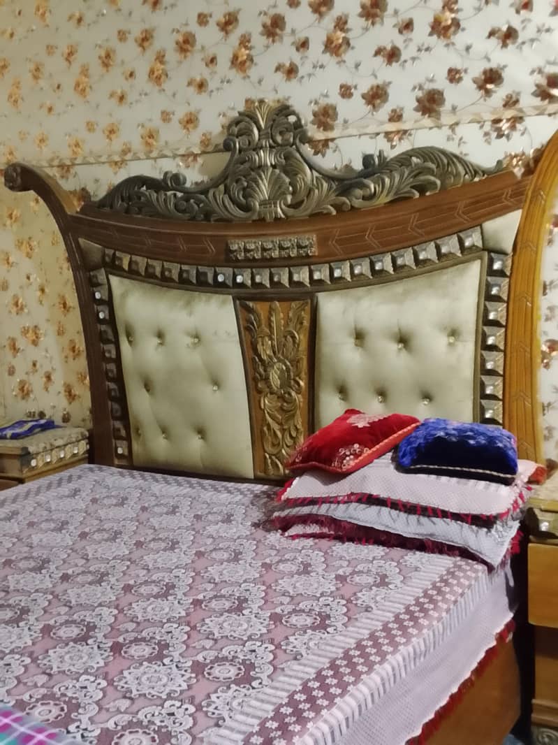 Bed dressing table 2