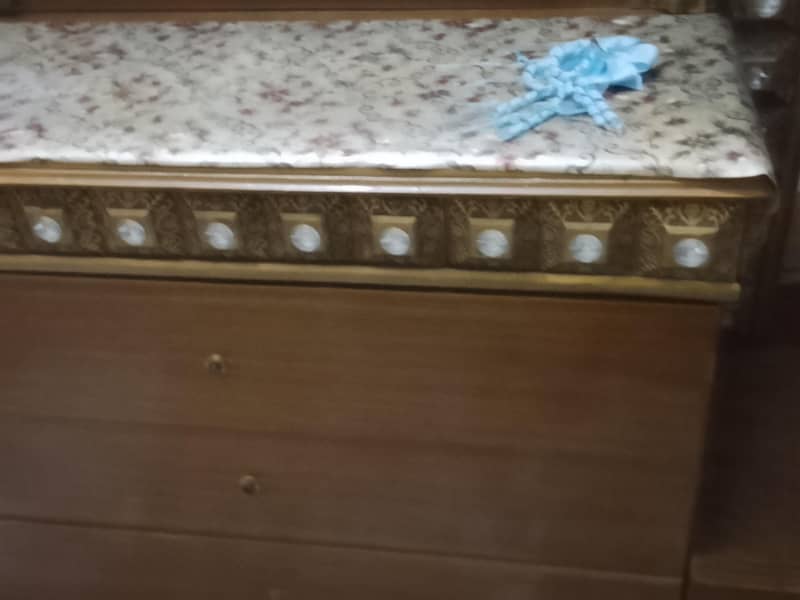 Bed dressing table 5