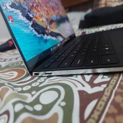 Dell XPS 9300