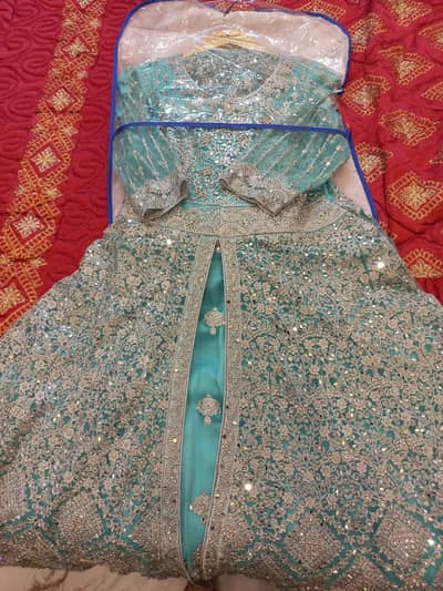 new heavy bridal maxi hai bilkul new untouch