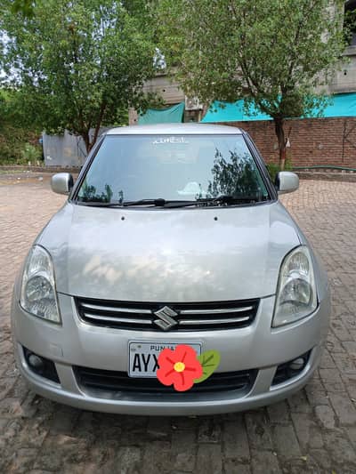 Suzuki swift DLX 2013
