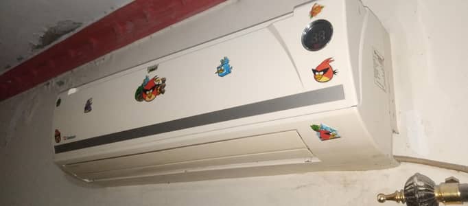 Dawlance split Air Conditioner for sale/ 1.5 ton.