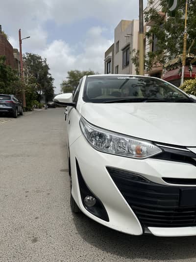 Toyota Yaris Ativ 1.5 CVT