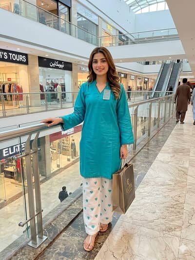 Ladies clothes