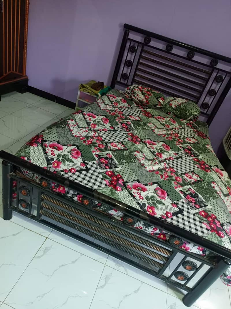 single bed 0