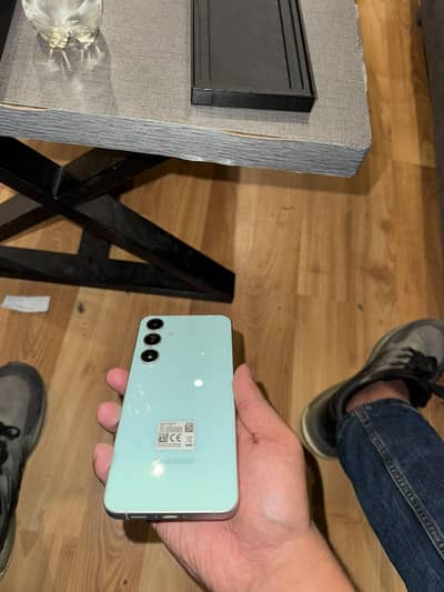 Samsung Mobile S24 FE