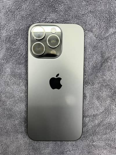 Apple iPhone 16 Pro Black Titanium