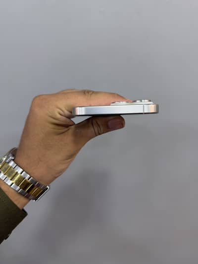 Apple iPhone 15 Pro Max 256GB Non Pta JV