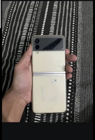 Samsung Mobile Z Flip 3