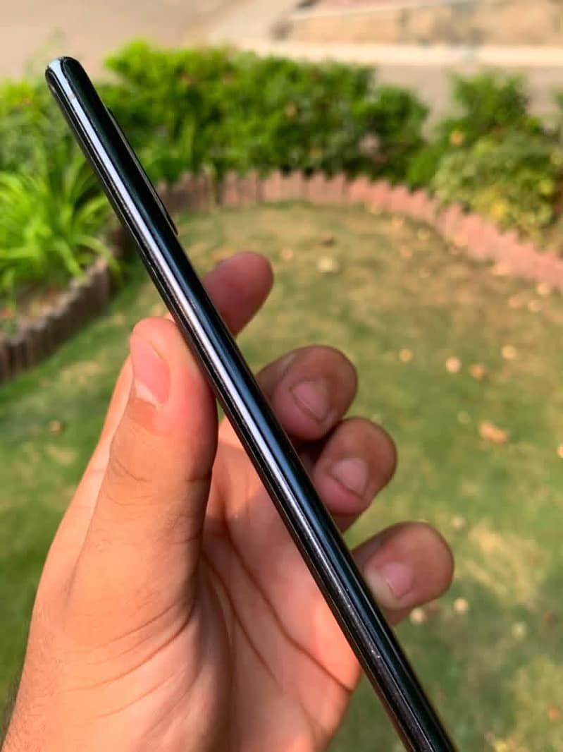 Samsung Mobile Note 10 Plus 2