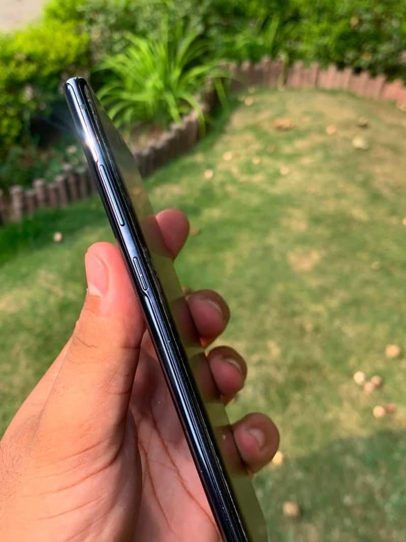 Samsung Mobile Note 10 Plus 5