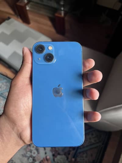 Apple iPhone 13