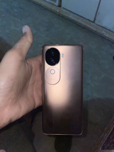 Vivo V40e