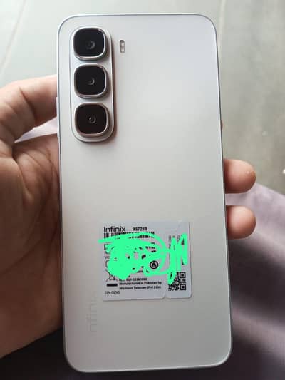 Infinix hot60i  Ram 6+6128 gb