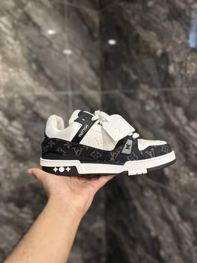 Louis Vuitton/LV Shoes/LV Sneaker/Louis Vuitton Sneaker/Luxury Sneaker