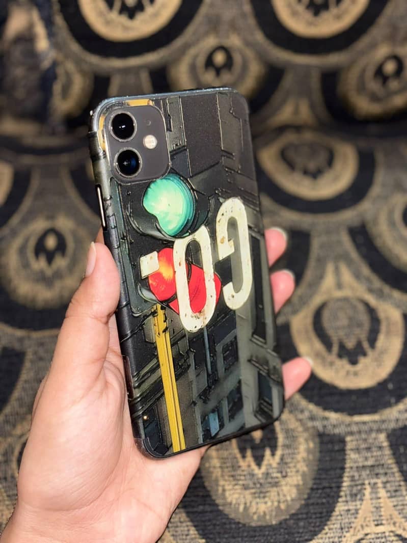 Apple iPhone 11 3
